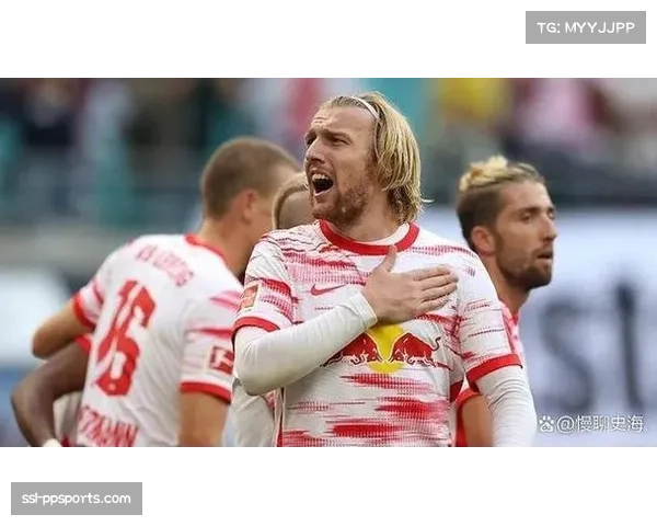 拜仁本赛季德甲12胜1平积37分，以11分优势领跑积分榜