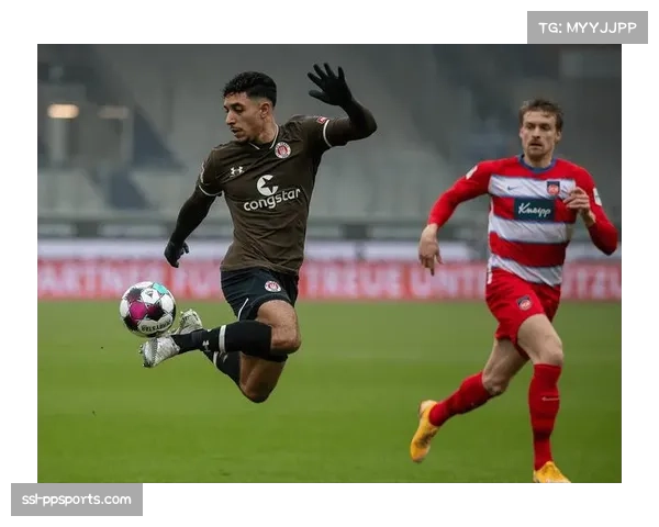 勒沃库森4-0完胜圣保利,波库传射建功 勒沃库森4-0完胜圣保利,波库传射建功