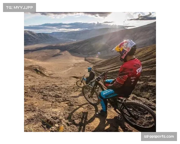 专访山地车摄影师:在时速60公里的下坡中捕捉决定性瞬间 专访山地车摄影师:在时速60公里的下坡中捕捉决定性瞬间